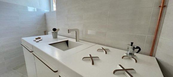 Квартира с 4 комнатами в Комо, Италия № 268854 7