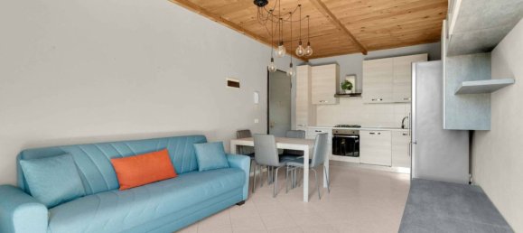 2 bedrooms Apartment in Milan, Italy No. 312498 2