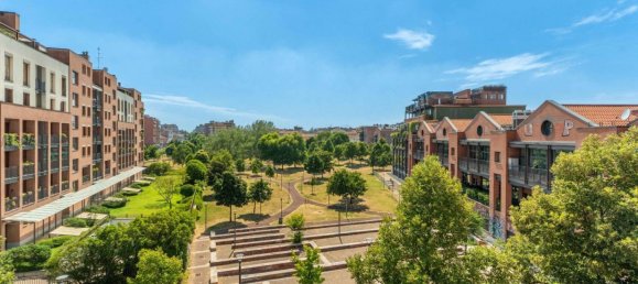 2 bedrooms Apartment in Milan, Italy No. 312498 9