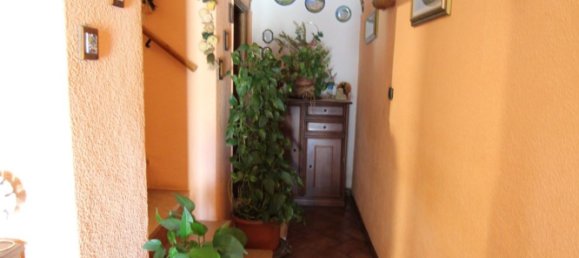 8 rooms House in Montespertoli, Italy No. 48949 3