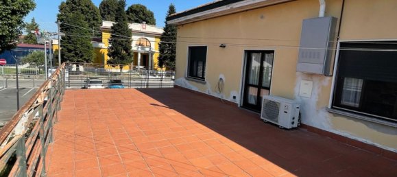 Дом с 4 комнатами в Баньоло Кремаско, Италия № 114593 21