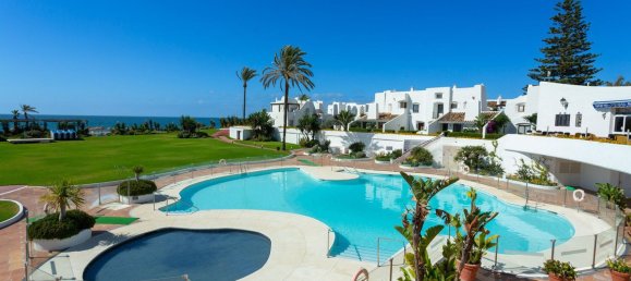 3 bedrooms House in Estepona, Spain No. 30626 32