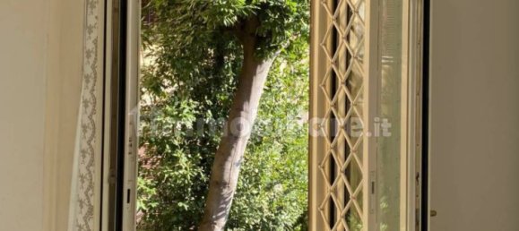 2 bedrooms Apartment in Naples, Italy No. 371686 9