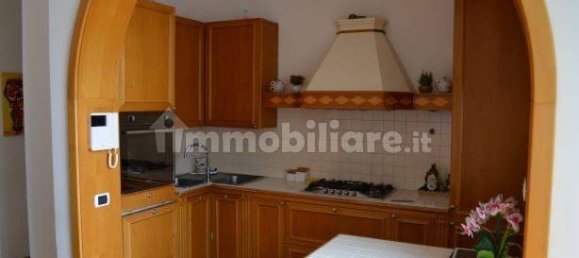 2 bedrooms Apartment in Naples, Italy No. 371686 5