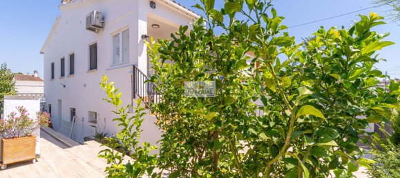 4 bedrooms Castles in Castello d'Empuries, Spain No. 180882 8