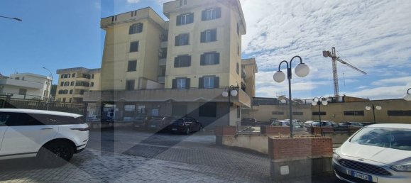 1 room Garage in Aversa, Italy No. 229578 2