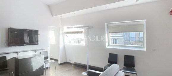 1 bedroom Apartment in Paris, France No. 129370 2