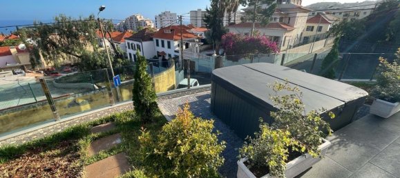 3 bedrooms Villa in Funchal, Portugal No. 146304 4