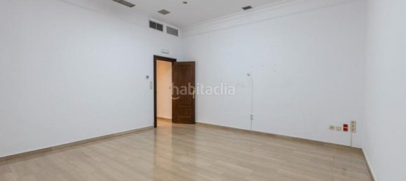 500m² Office in Granada, Spain No. 173835 20