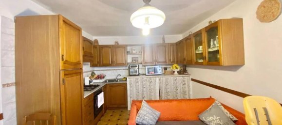 4 rooms Apartment in Manciano, Italy No. 151257 3