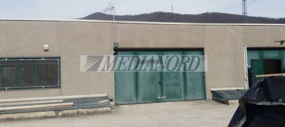 Almacén en Entratico, Italy 481 m² No. 16077 2
