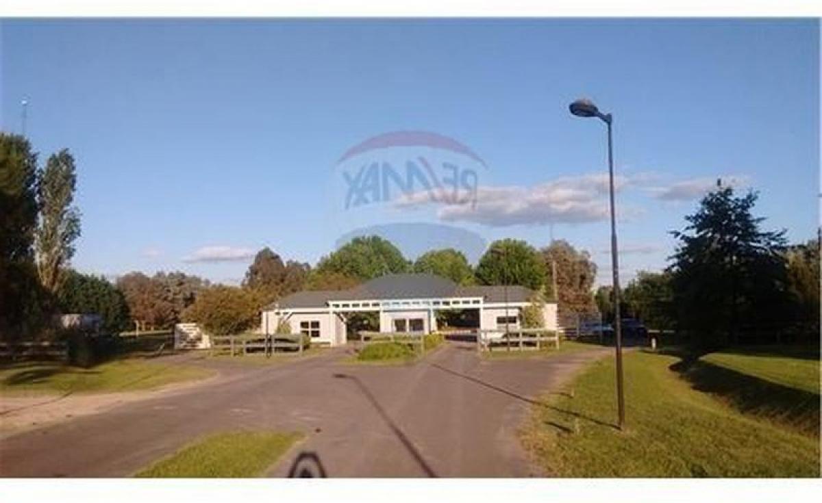 Grundstück in Lujan, Argentina, Nr. 45778