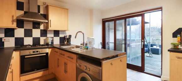 2 غرف نوم منزل في Chesterfield, United Kingdom رقم 2464 4