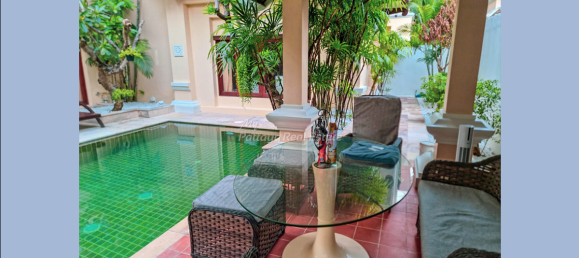 4 bedrooms Cafe / restaurant in Pattaya, Thailand No. 9146 3