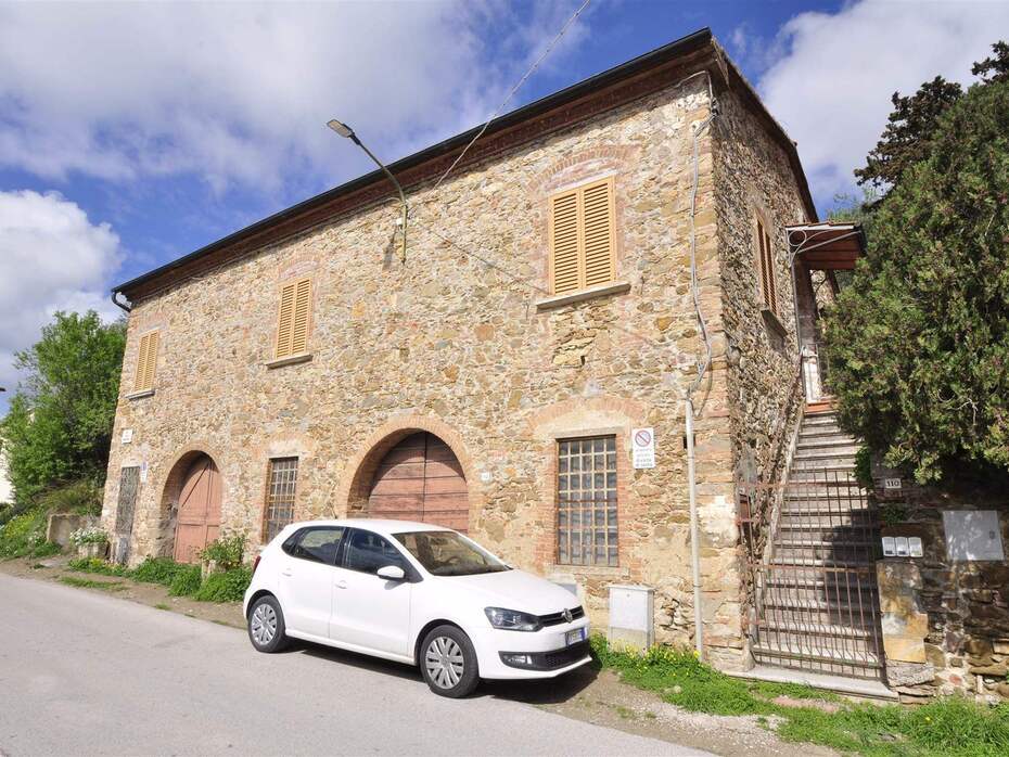 Дом с 3 спальнями в Суверето, Италия № 108121