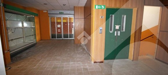 2-Zimmer Gewerbliche Immobilie in Pregnana Milanese, Italy, Nr. 232115 3