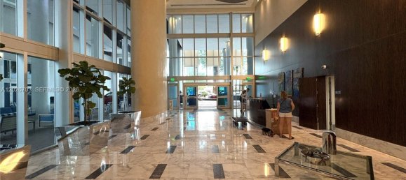 1 dormitorio propiedad comercial en alquiler en Miami, Miami-Dade, Florida, USA № 615240 23