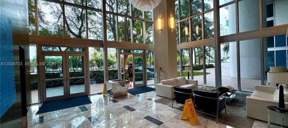 1 dormitorio propiedad comercial en alquiler en Miami, Miami-Dade, Florida, USA № 615240 22