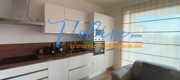 3 rooms Apartment in Rome, Italy No. 8679 10