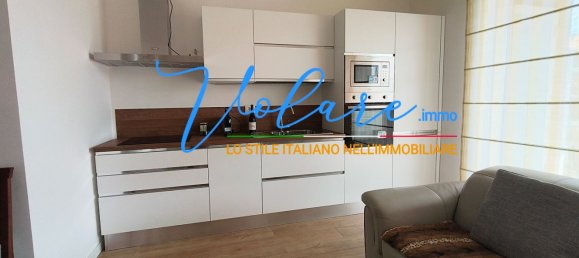 3 rooms Apartment in Rome, Italy No. 8679 5