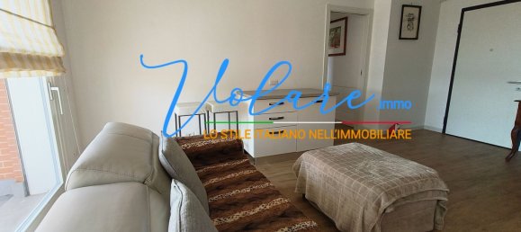 3 rooms Apartment in Rome, Italy No. 8679 4