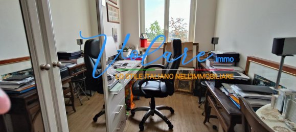 3 rooms Apartment in Rome, Italy No. 8679 20