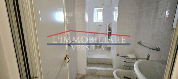2 bedrooms Apartment in Massa, Italy No. 274190 9