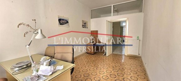 2 bedrooms Apartment in Massa, Italy No. 274190 7