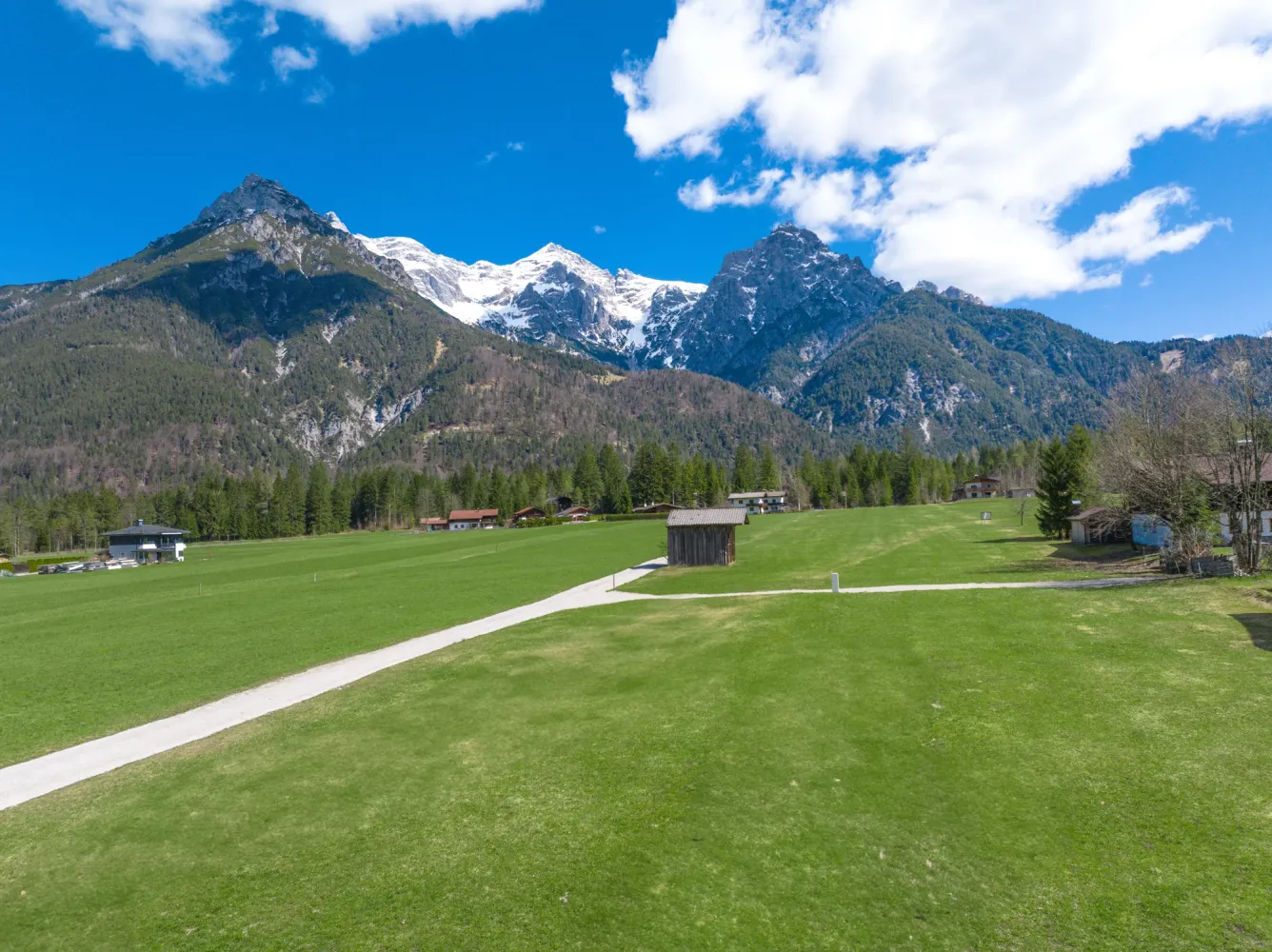  قطعة أرض في St. Ulrich am Pillersee, Austria رقم 144883