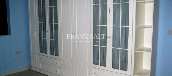 4 bedrooms Villa in Bahar ic-Caghaq, Malta No. 3282 16