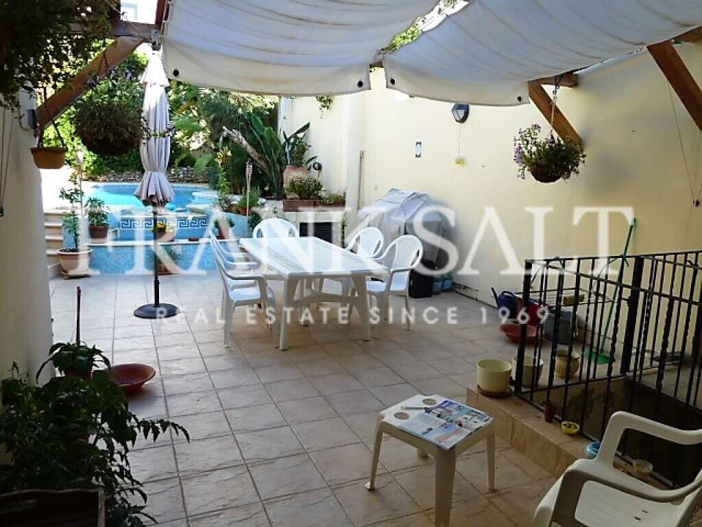 4 bedrooms Villa in Bahar ic-Caghaq, Malta No. 3282