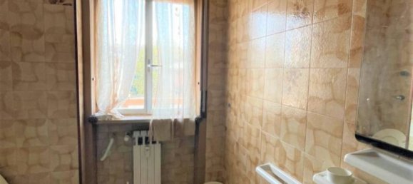 2 bedrooms Apartment in Novara, Italy No. 47130 10