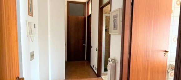 2 bedrooms Apartment in Novara, Italy No. 47130 5