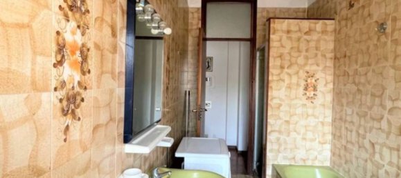 2 bedrooms Apartment in Novara, Italy No. 47130 8