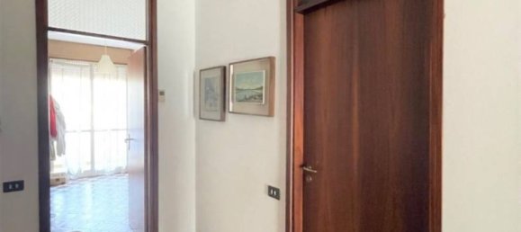 2 bedrooms Apartment in Novara, Italy No. 47130 11
