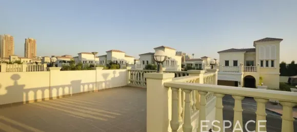Vivenda T2 em Jumeirah Village Triangle, UAE N.º 106064 10