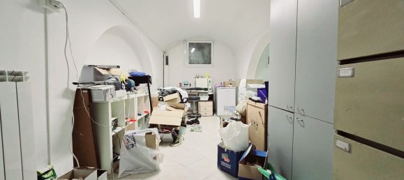 200m² Commercial property in Rome, Italy No. 93501 14