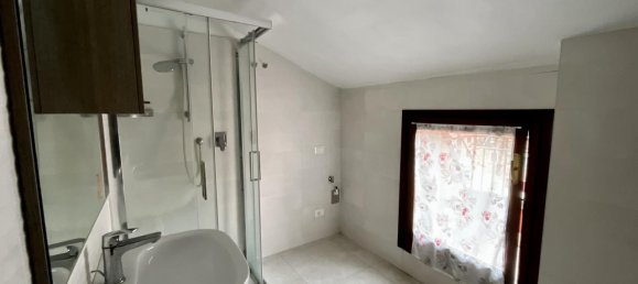 4-Zimmer Wohnung in Vicenza, Italy, Nr. 234398 15