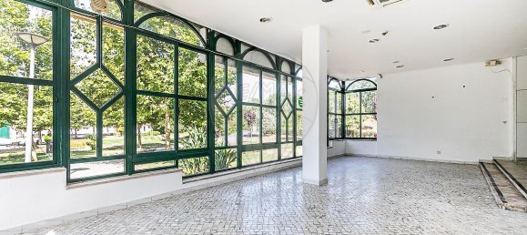 205m² Commercial property in Oeiras, Portugal No. 58654 6