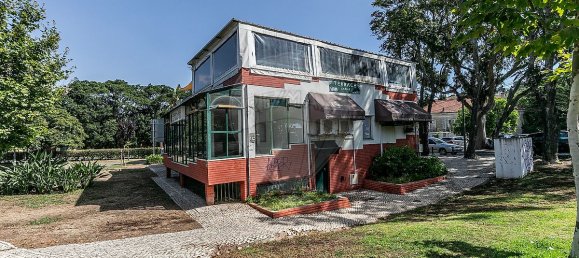 205m² Commercial property in Oeiras, Portugal No. 58654 23