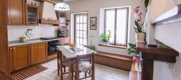 6 rooms House in Salsomaggiore Terme, Italy No. 251131 13