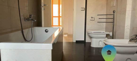 3غرفة شقة في Piacenza, Italy رقم 113773 20