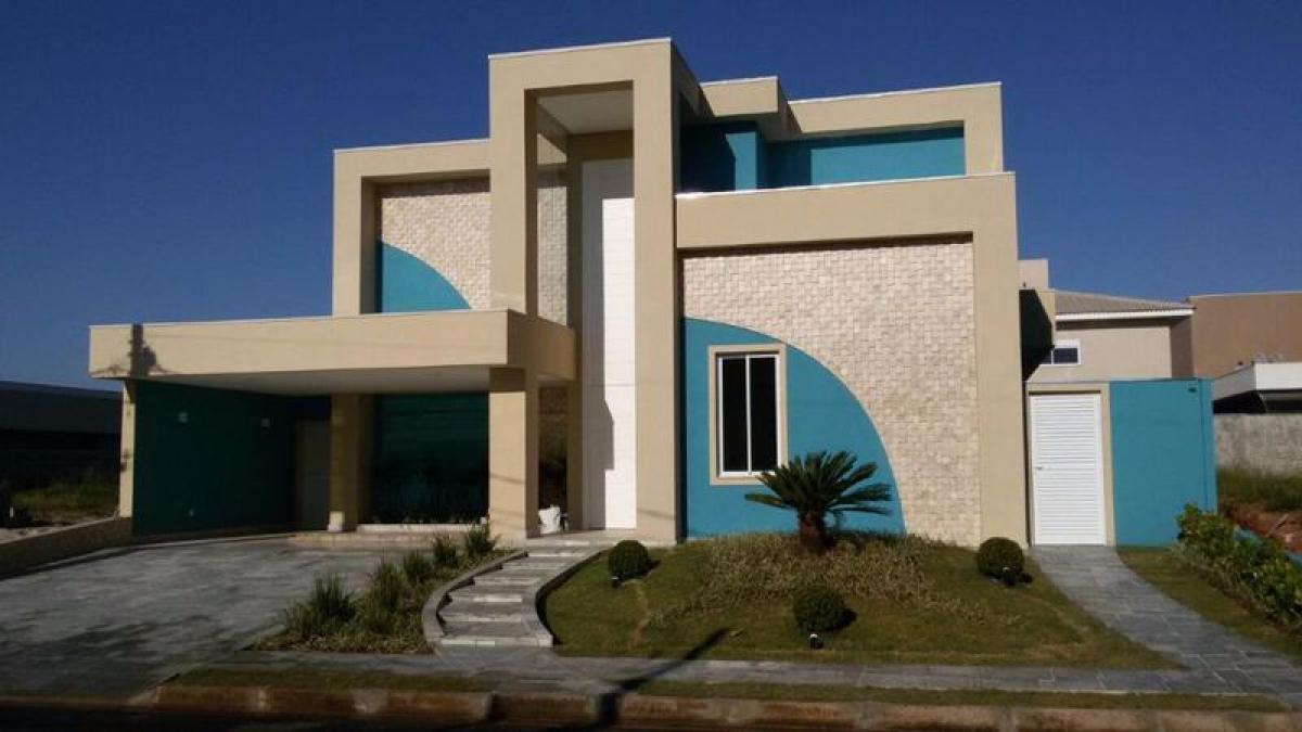 Casa de 4 dormitorios en Sao Paulo, Brazil No. 589792