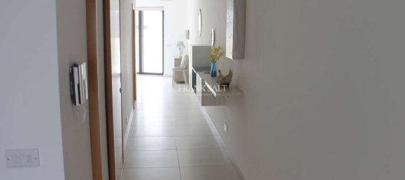 2 bedrooms Penthouse in Sliema, Malta No. 9156 10