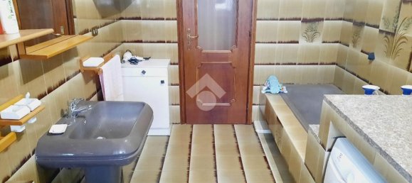 3 bedrooms Apartment in Turin, Italy No. 378889 24