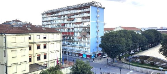 3 bedrooms Apartment in Turin, Italy No. 378889 6