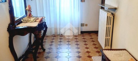 3 bedrooms Apartment in Turin, Italy No. 378889 9