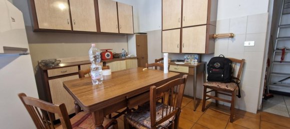 4 rooms Apartment in Genoa, Italy No. 107591 17