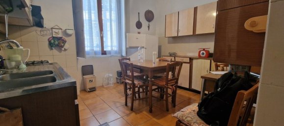 4 rooms Apartment in Genoa, Italy No. 107591 15