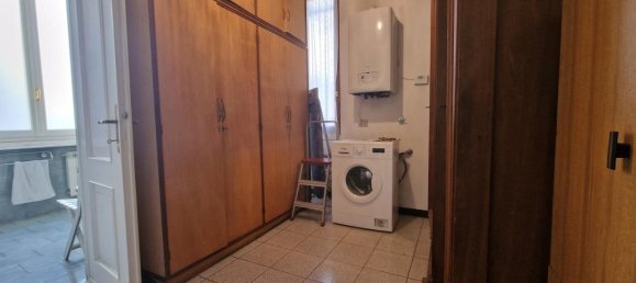 4 rooms Apartment in Genoa, Italy No. 107591 18